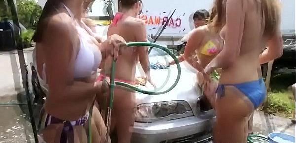  Collage babes suck cock at a carwash